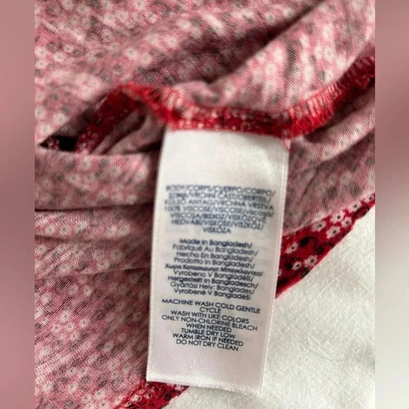 Chaps Red Floral Summer Blouse with tie closing. Size XXL Measurements-Pics EUC - Picture 8 of 11